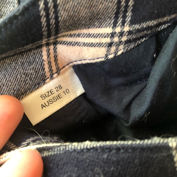 Rolla’s Horizon Check Pant - Navy/Cream - Picture 8 of 8